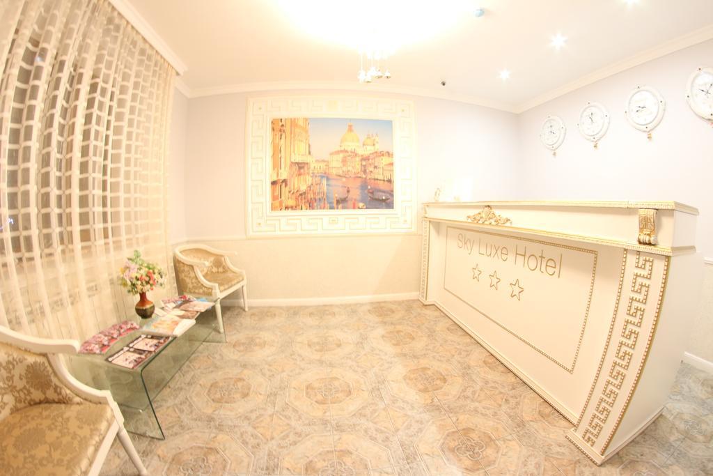 Sky Luxe Hotel Astana Luaran gambar