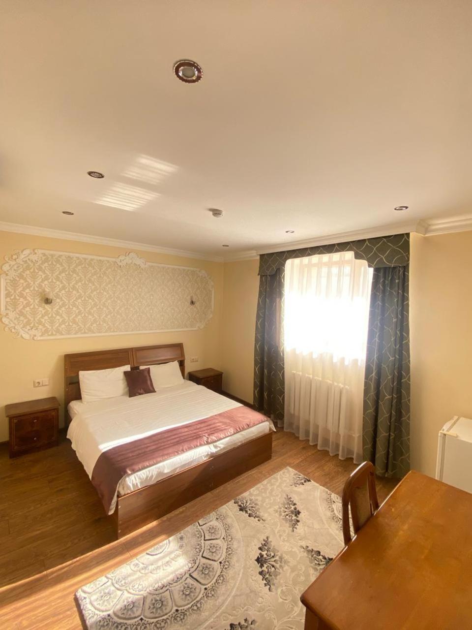 Sky Luxe Hotel Astana Luaran gambar