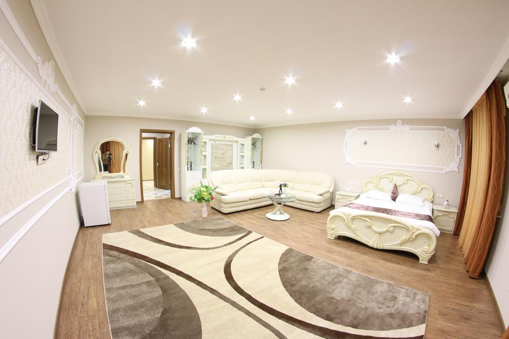 Sky Luxe Hotel Astana Luaran gambar