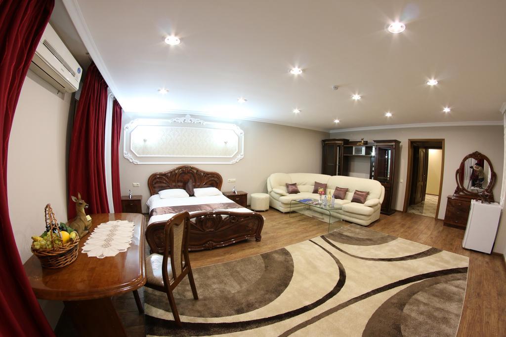 Sky Luxe Hotel Astana Luaran gambar