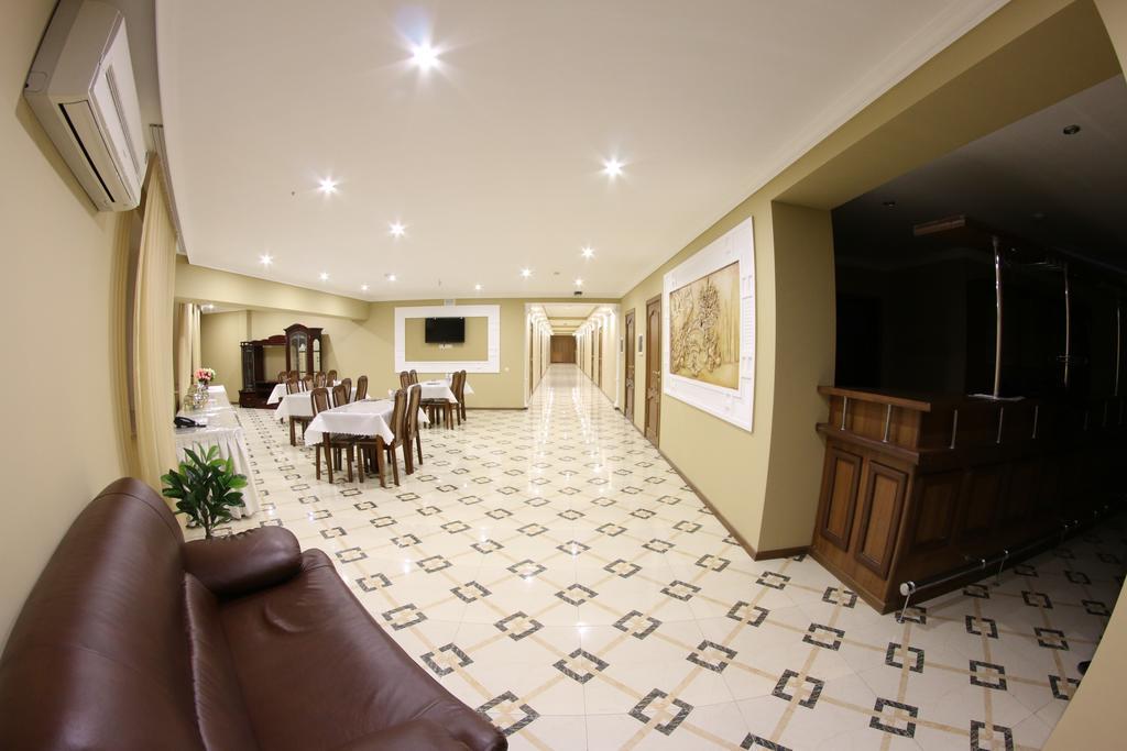 Sky Luxe Hotel Astana Luaran gambar